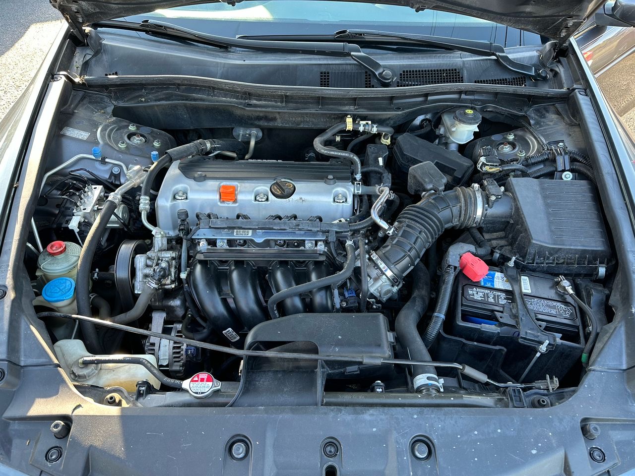 
								Honda Accord SE Sedan Gray 2011 full									