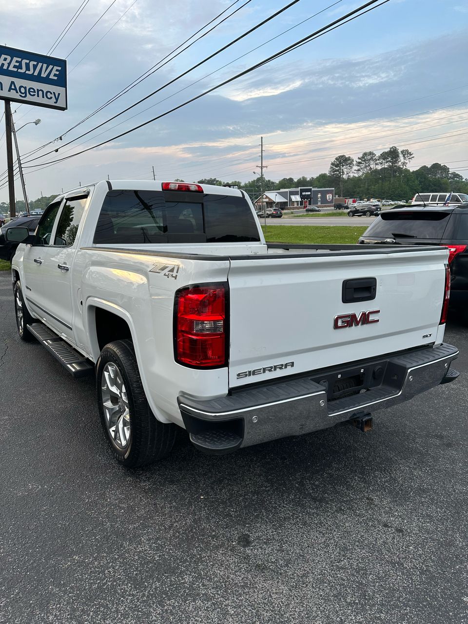 
								GMC Sierra 1500 SLT full									