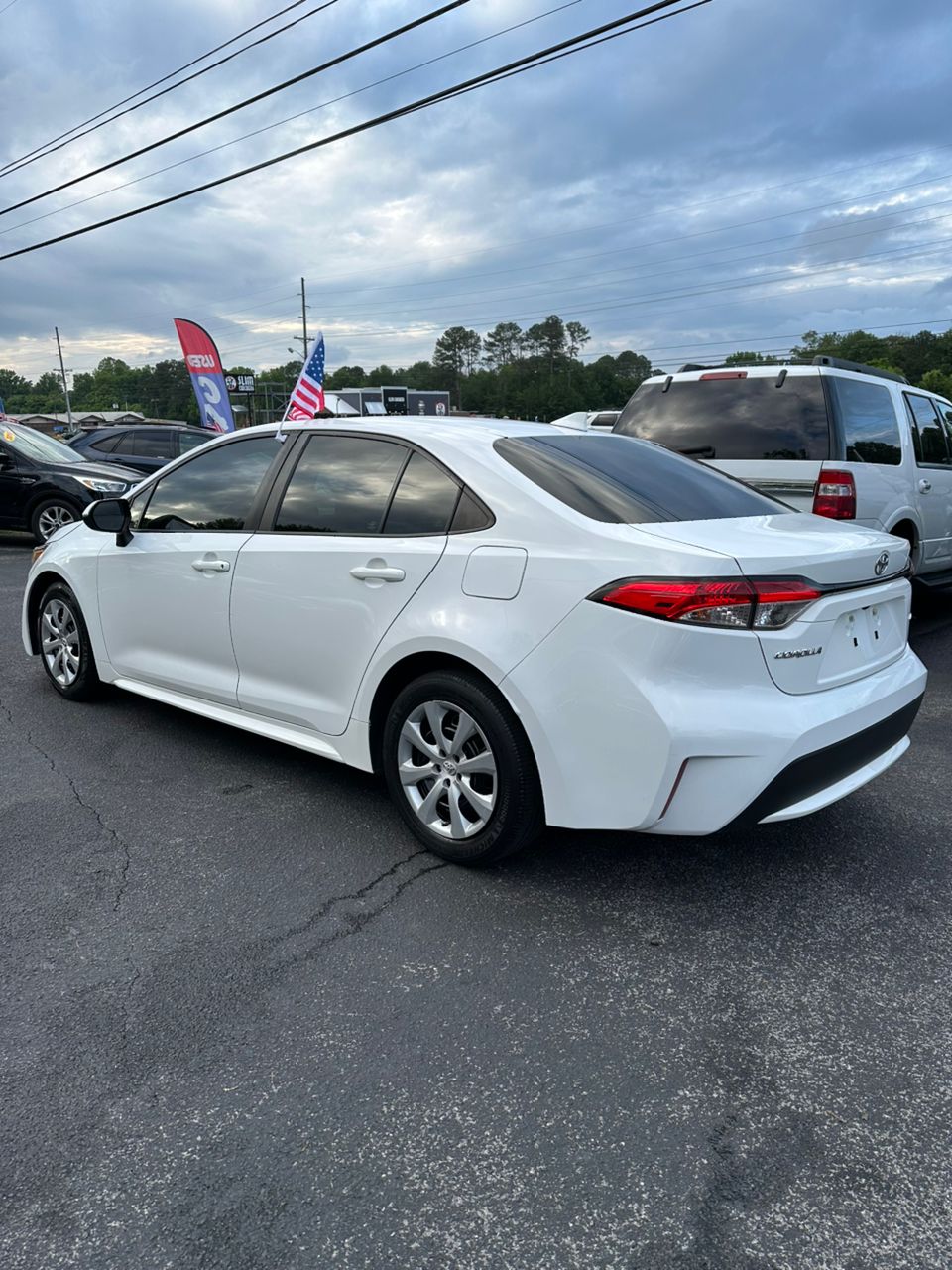
								Toyota Corolla LE White 2020 full									