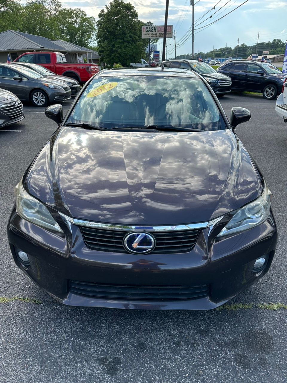 
								Lexus CT 200h Premium Hatchback 4D full									