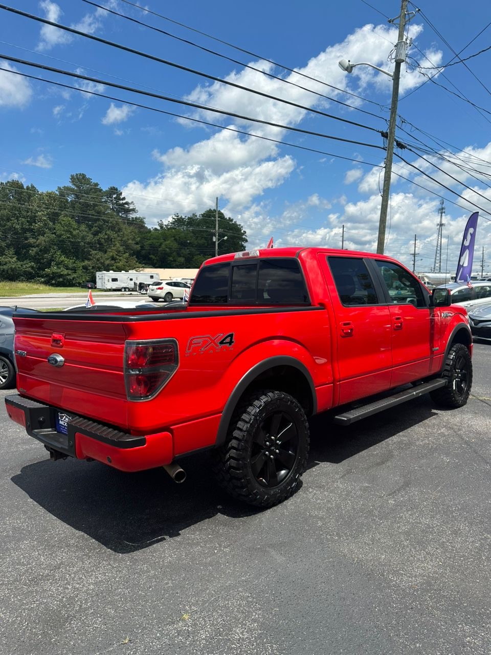 
								Ford F150 SuperCrew Cab FX4 Red 2013 full									