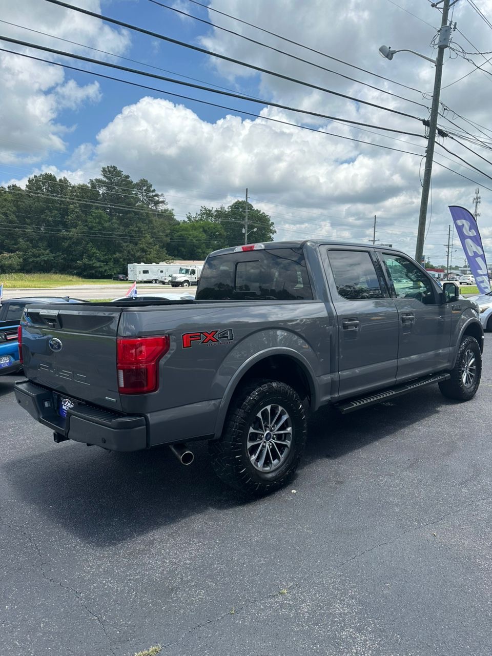 
								Ford F150 Lariat Gray 2018 full									