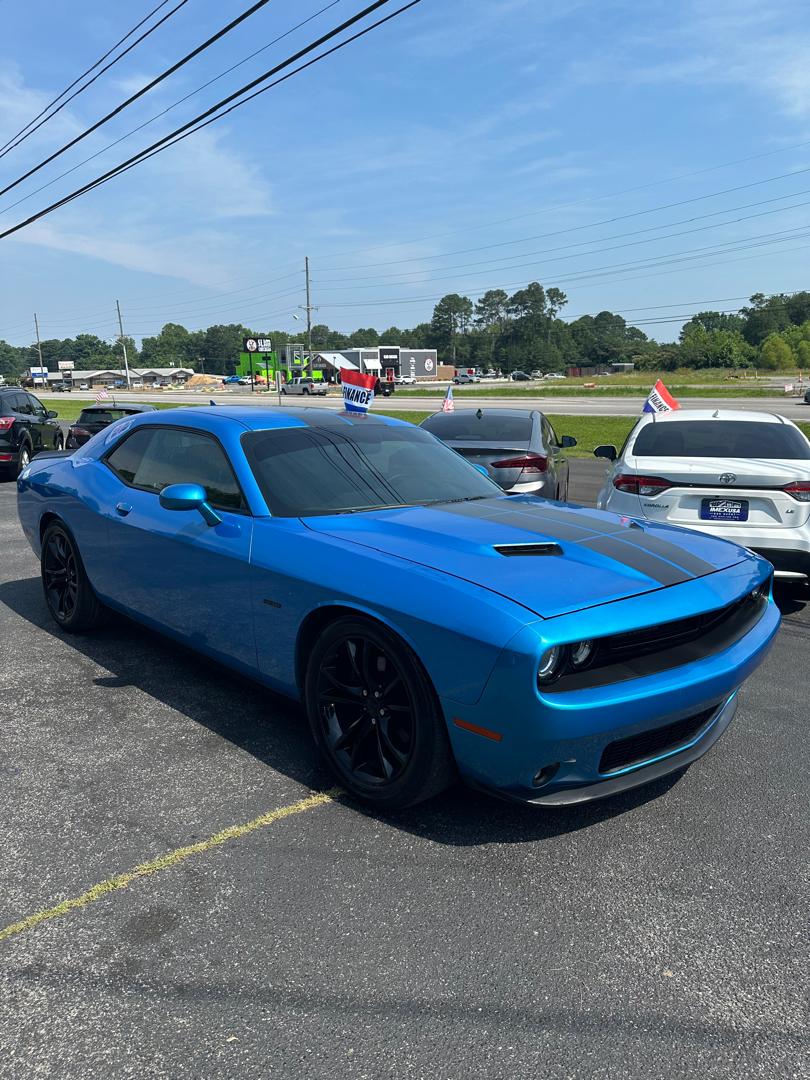 
								Dodge Challenger R/T Coupe 2D Blue full									