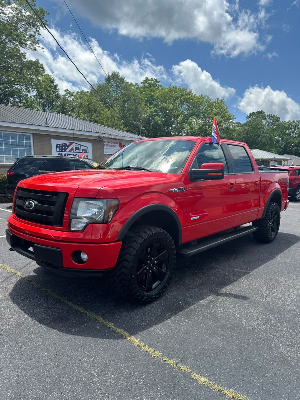 
								Ford F150 SuperCrew Cab FX4 Red 2013 full									