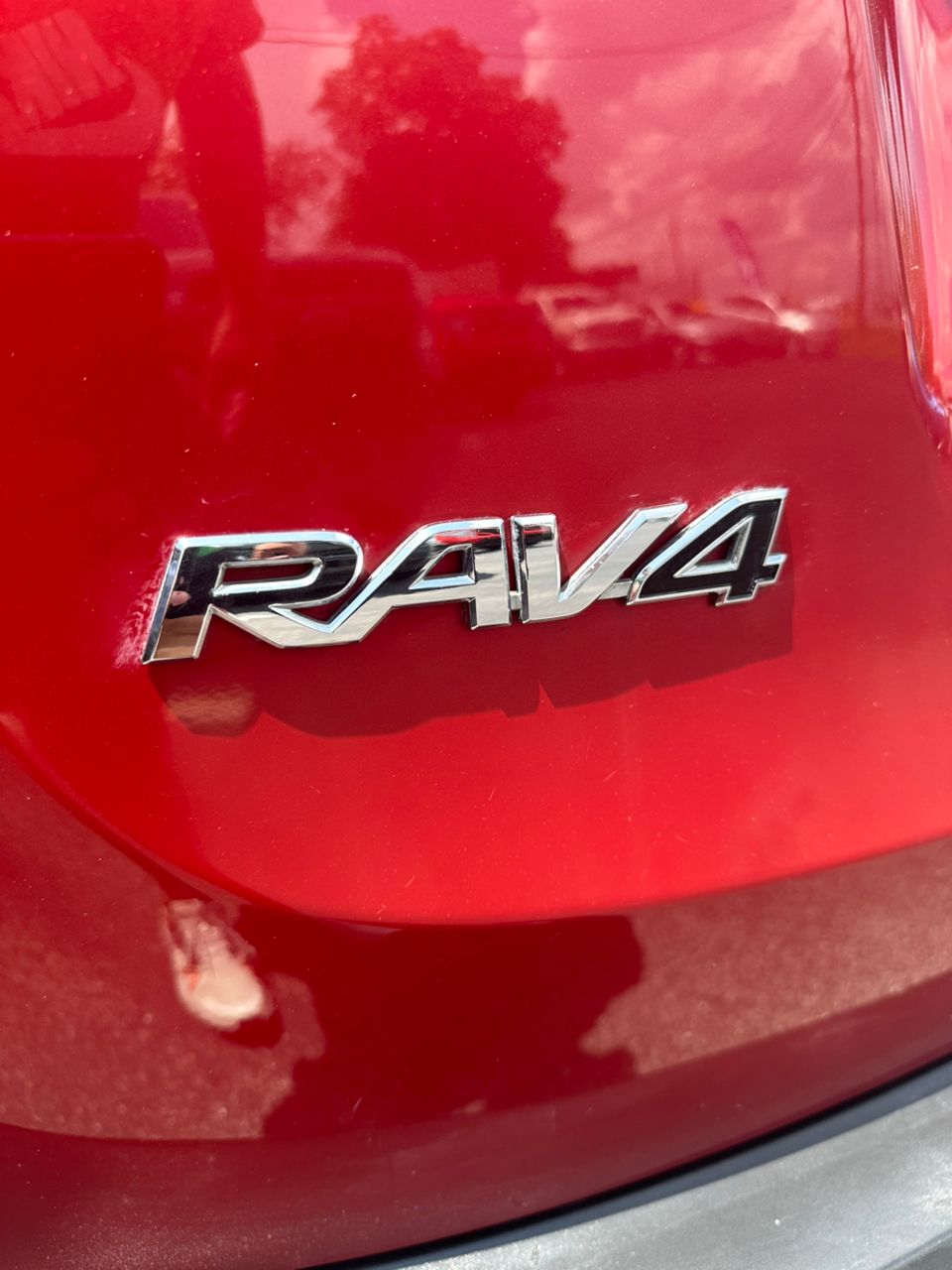 
								Toyota RAV4 LE Sport Utility 4D full									