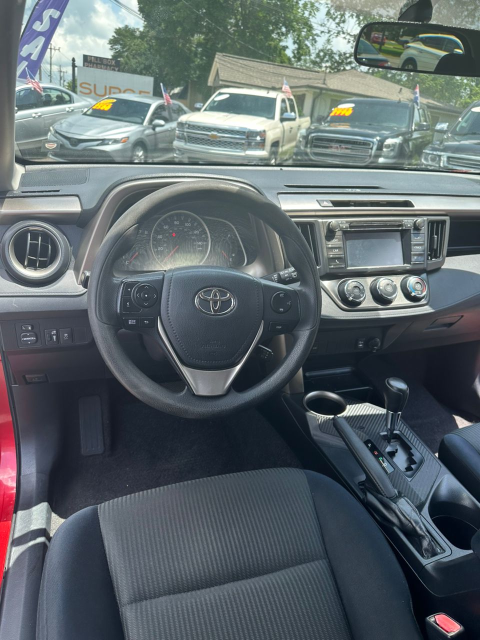 
								Toyota RAV4 LE Sport Utility 4D full									