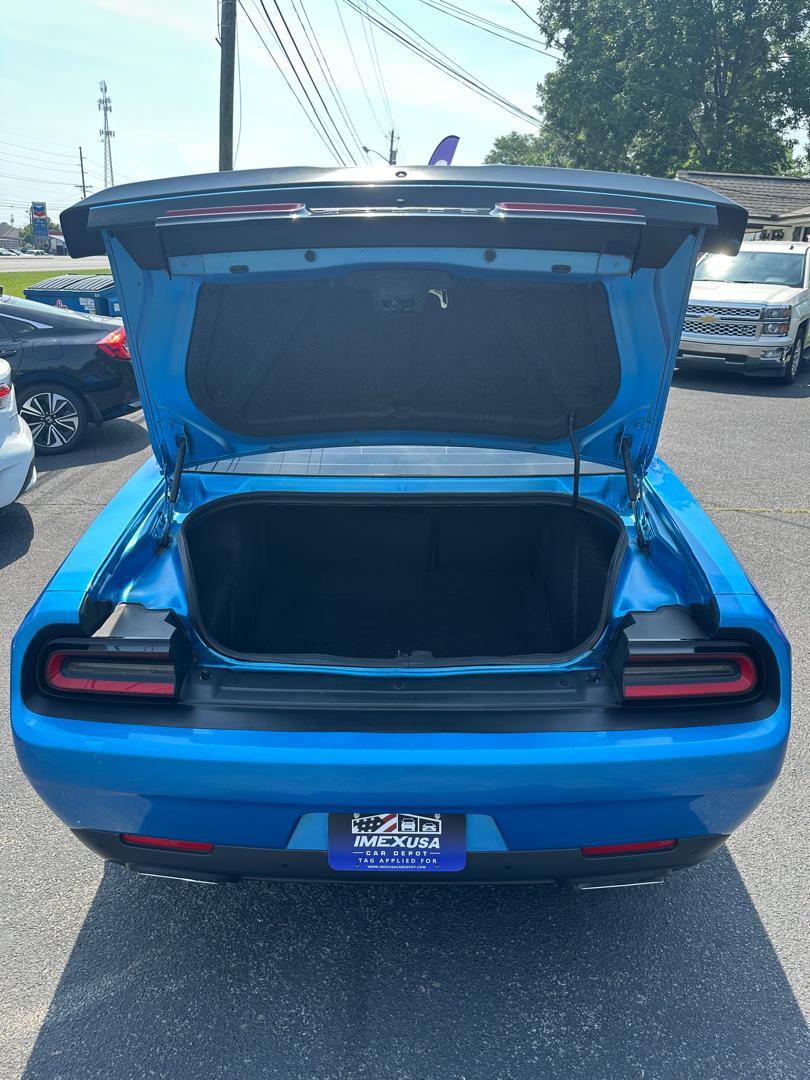 
								Dodge Challenger R/T Coupe 2D Blue full									