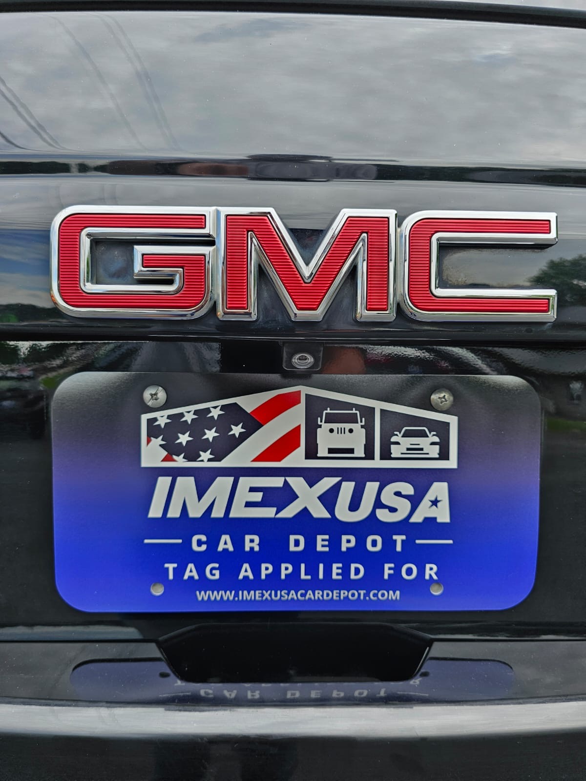 
								GMC YUKON SLT BLACK 2018 full									