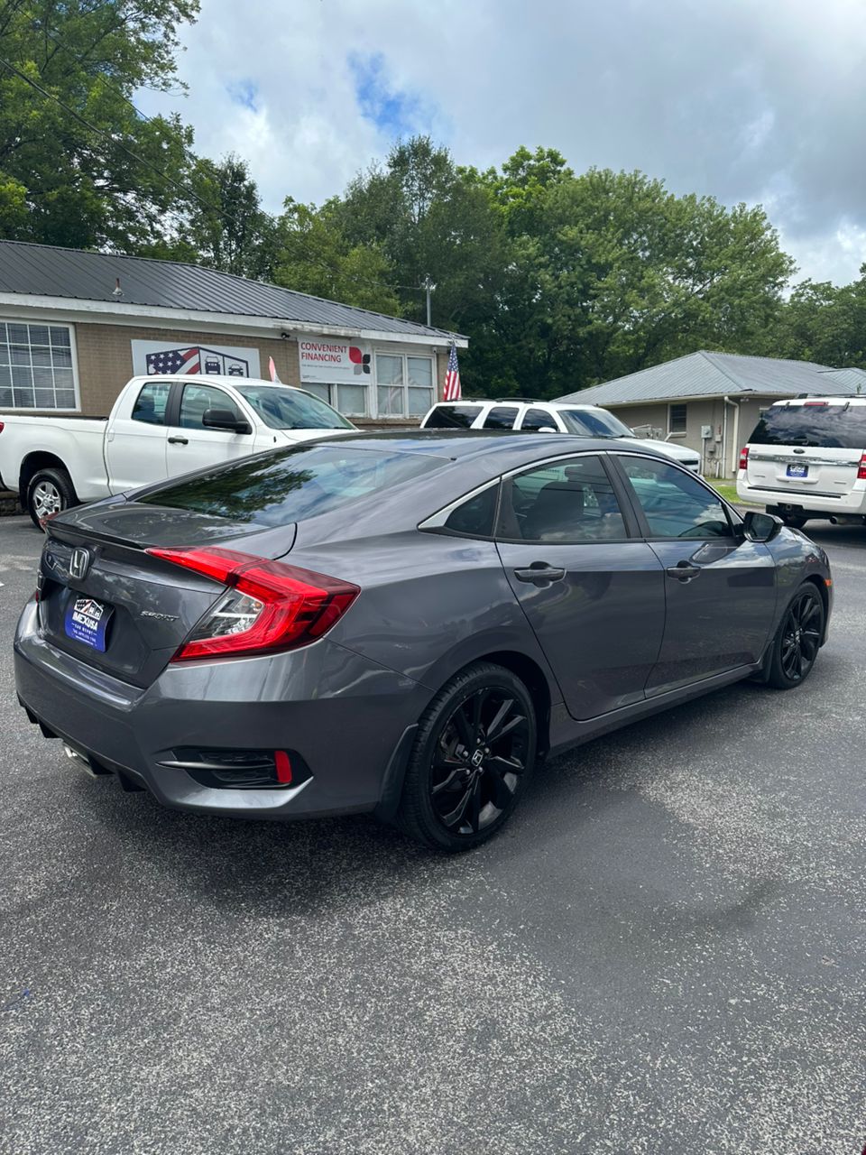 
								Honda Civic Sedan Sport Gray 2019 full									