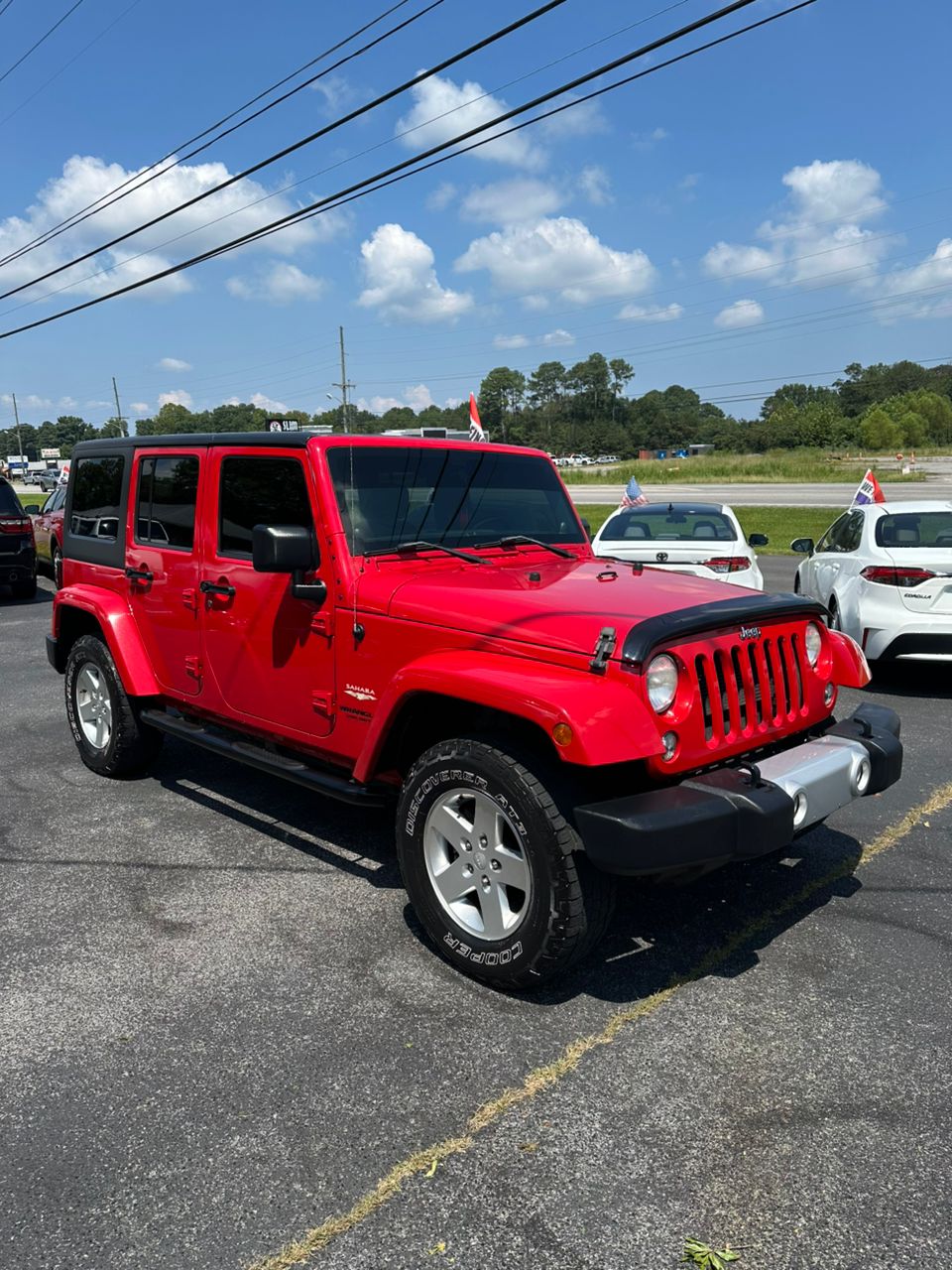 
								Jeep Wrangler Unlimited Sahara Red 2014 full									