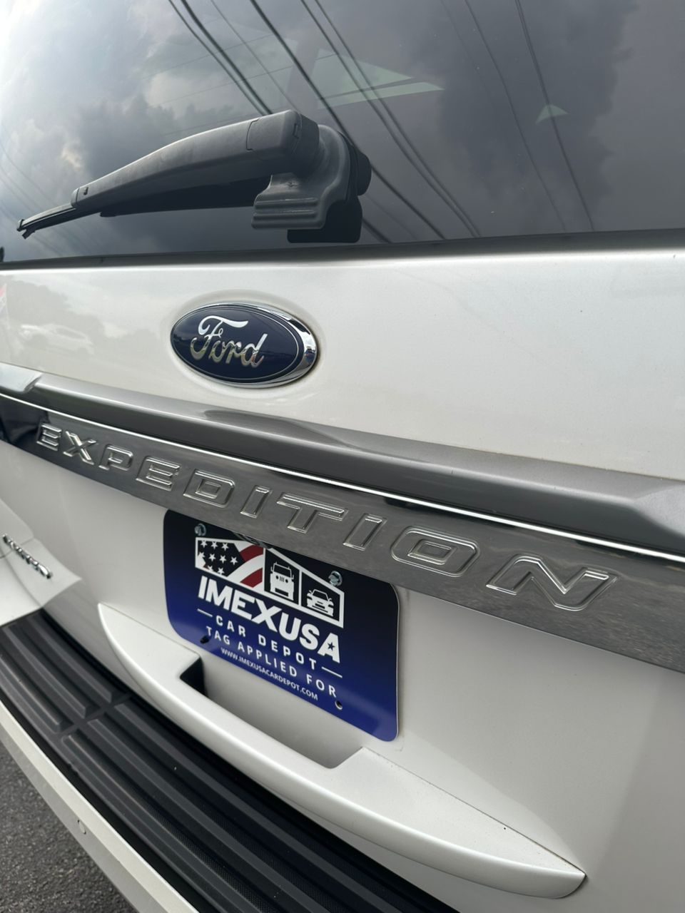 
								Ford Expedition EL Limited White 2017 full									