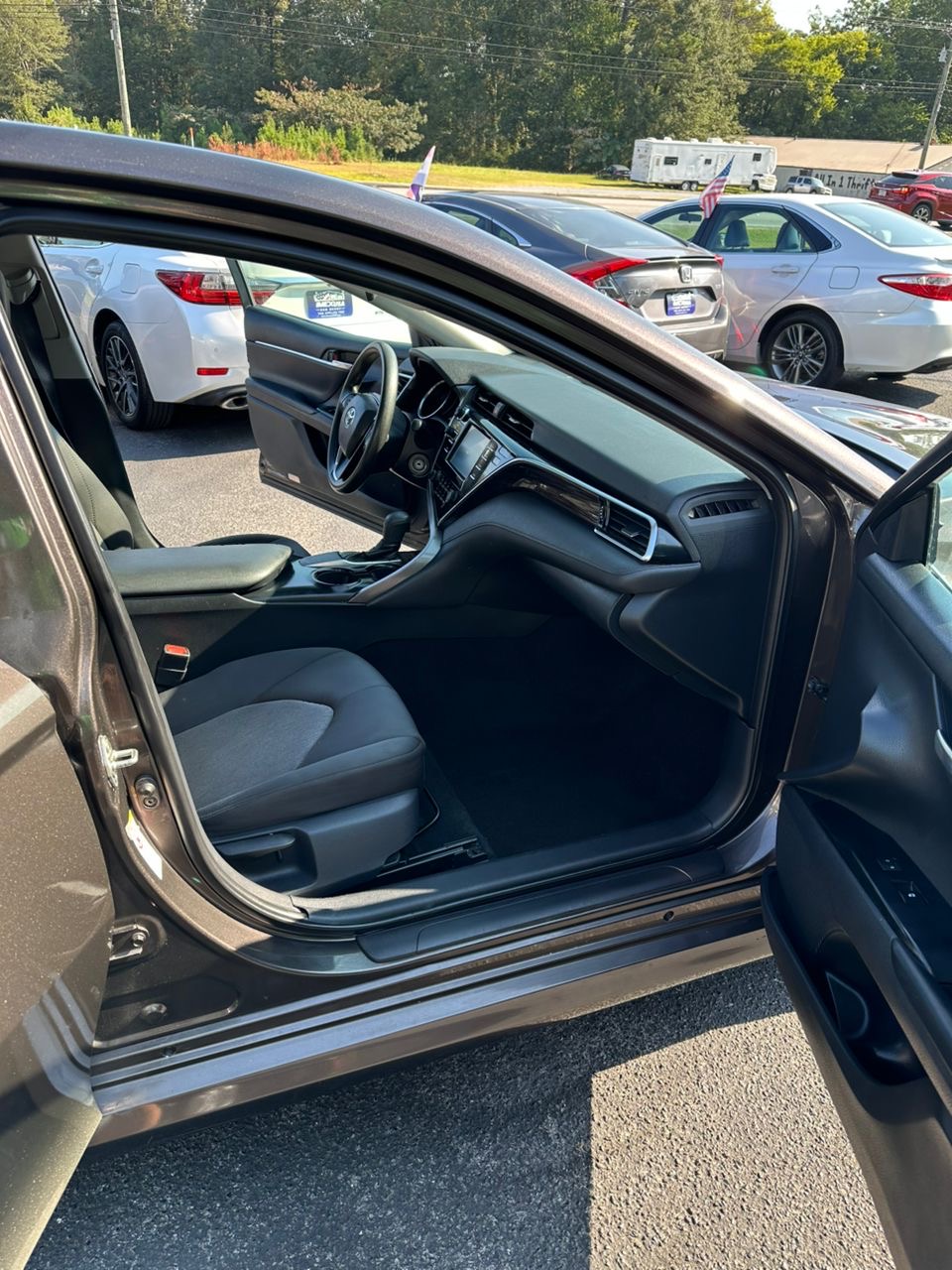 
								Toyota Camry LE Sedan 4D 2018 full									