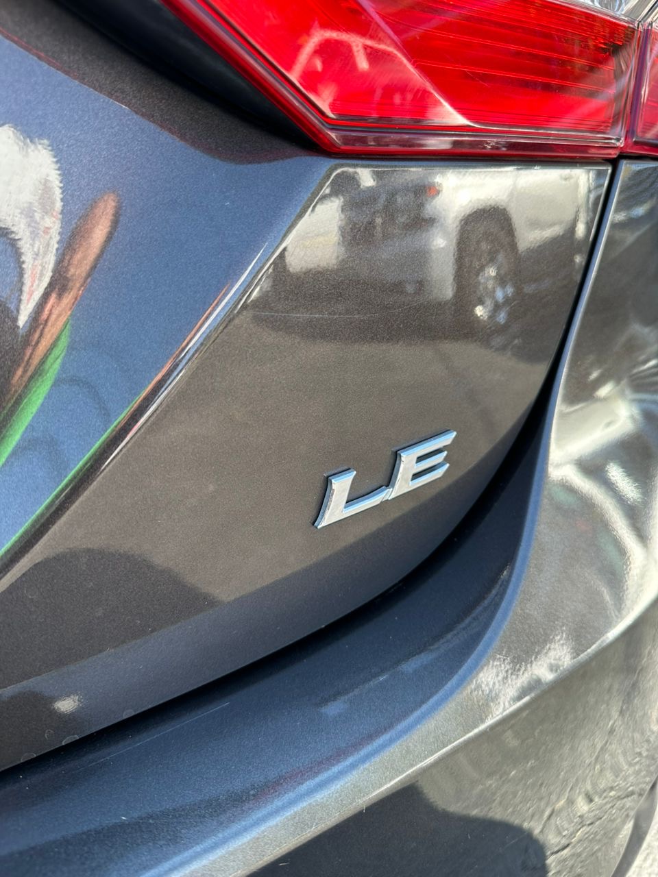 
								Toyota Camry LE Sedan 4D 2018 full									