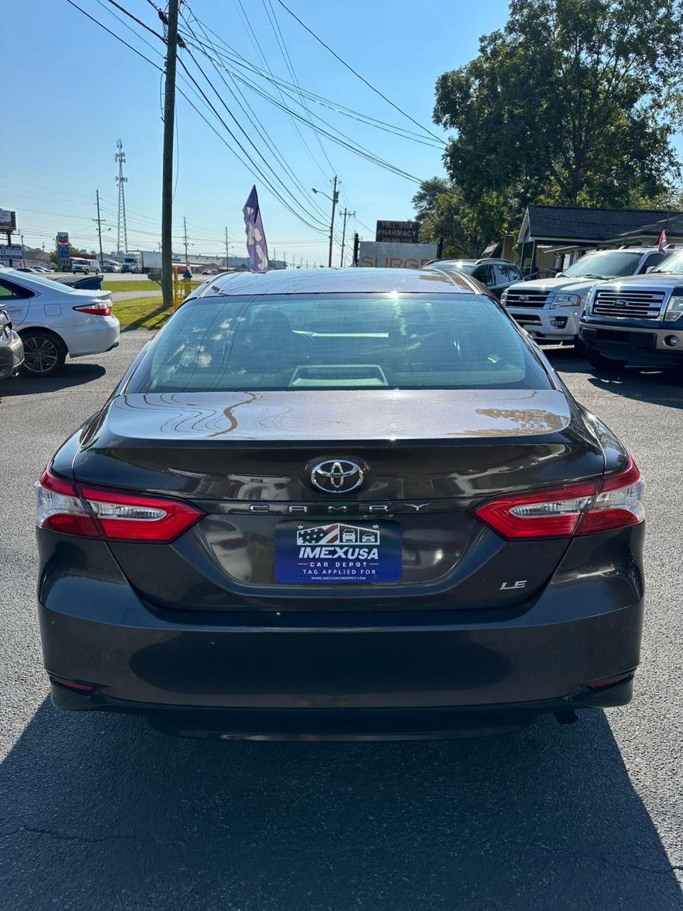 
								Toyota Camry LE Sedan 4D 2018 full									