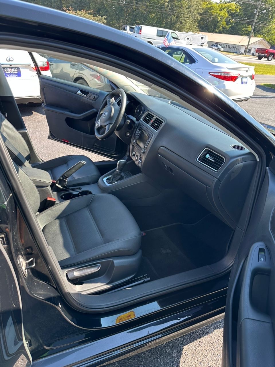 
								Volkswagen Jetta 2.5L SE Sedan 4D 2012 full									