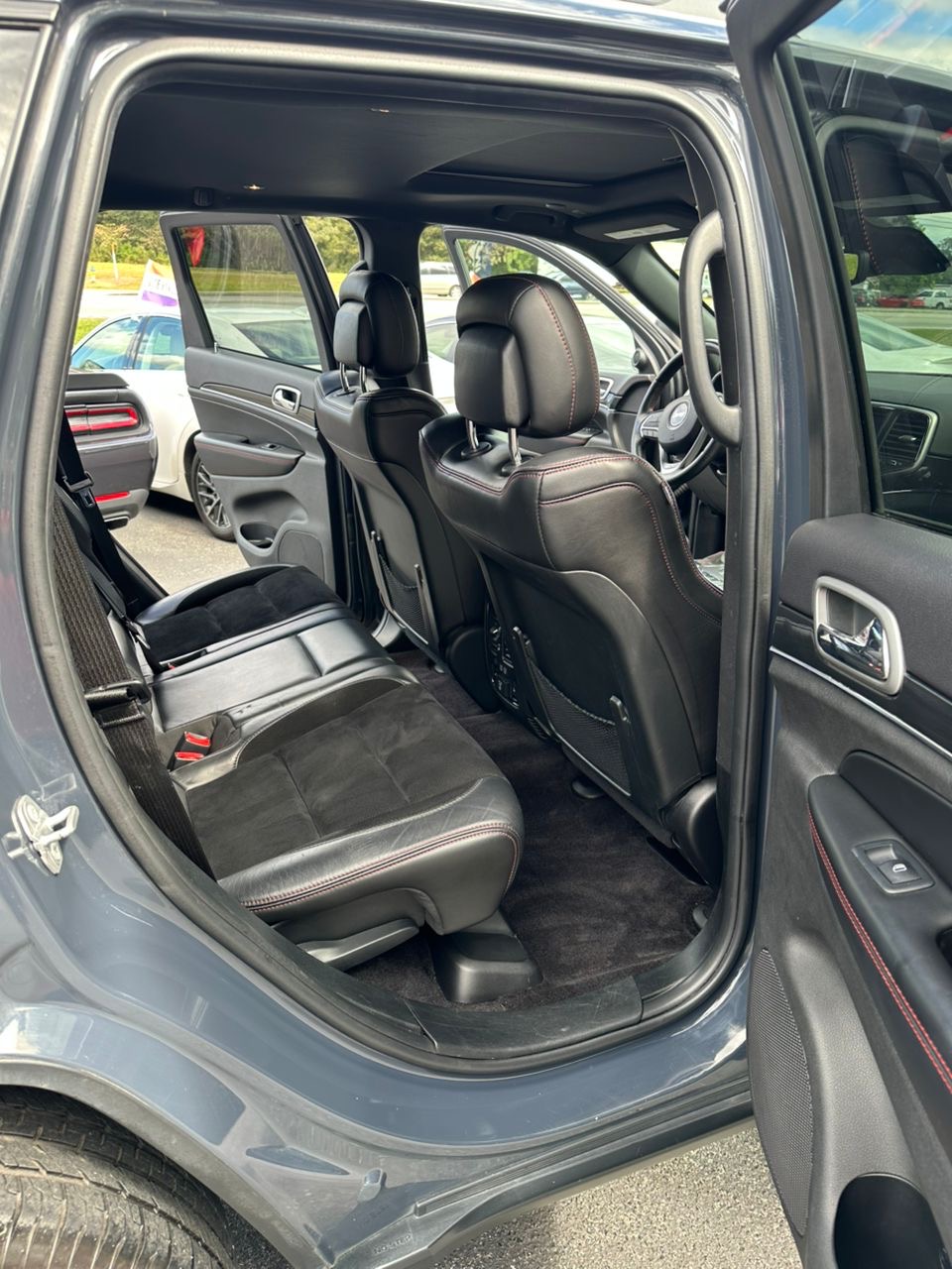 
								Jeep Grand Cherokee Trailhawk 2018 Gray full									