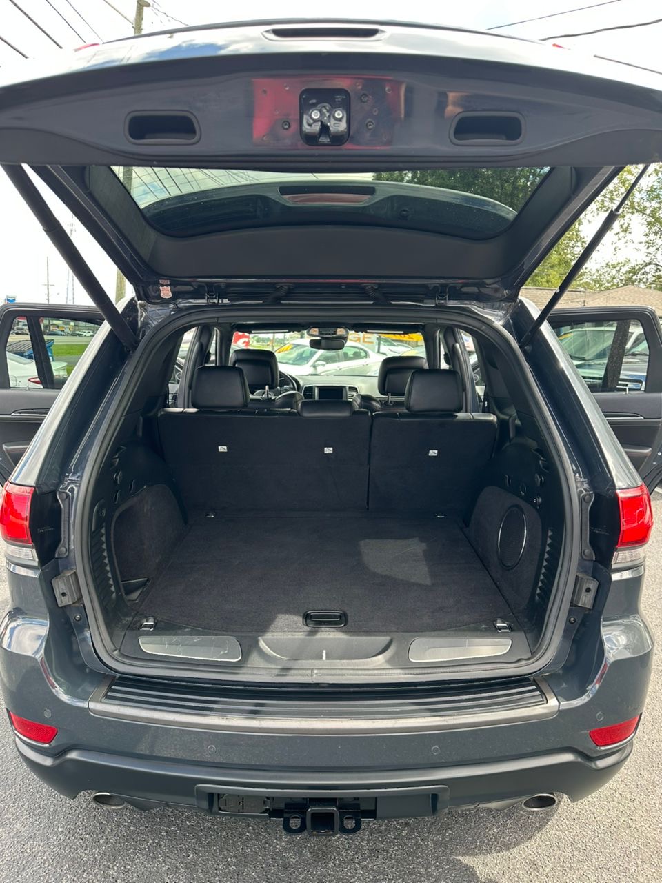 
								Jeep Grand Cherokee Trailhawk 2018 Gray full									