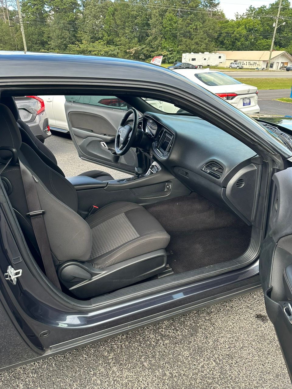 
								Dodge Challenger R/T Gray 2018 full									