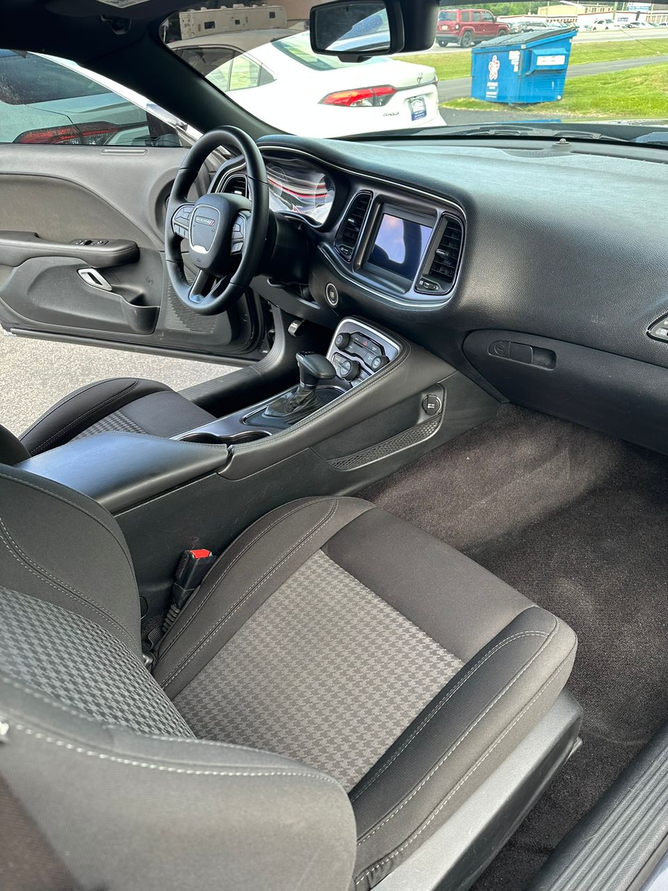 
								Dodge Challenger R/T Gray 2018 full									