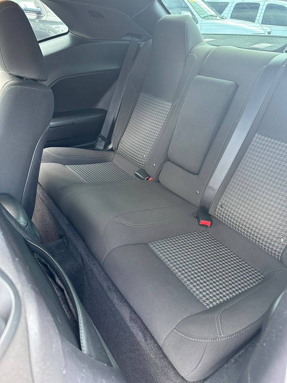 
								Dodge Challenger R/T Gray 2018 full									