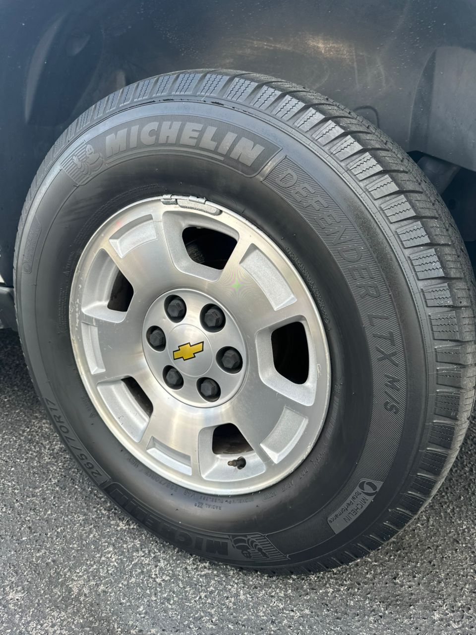 
								CHEVROLET SUBURBAN LT 1500 WHITE full									