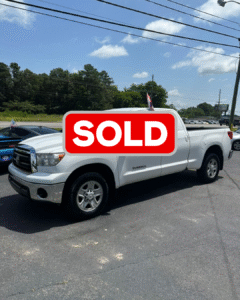 Toyota Tundra V8 White 2011