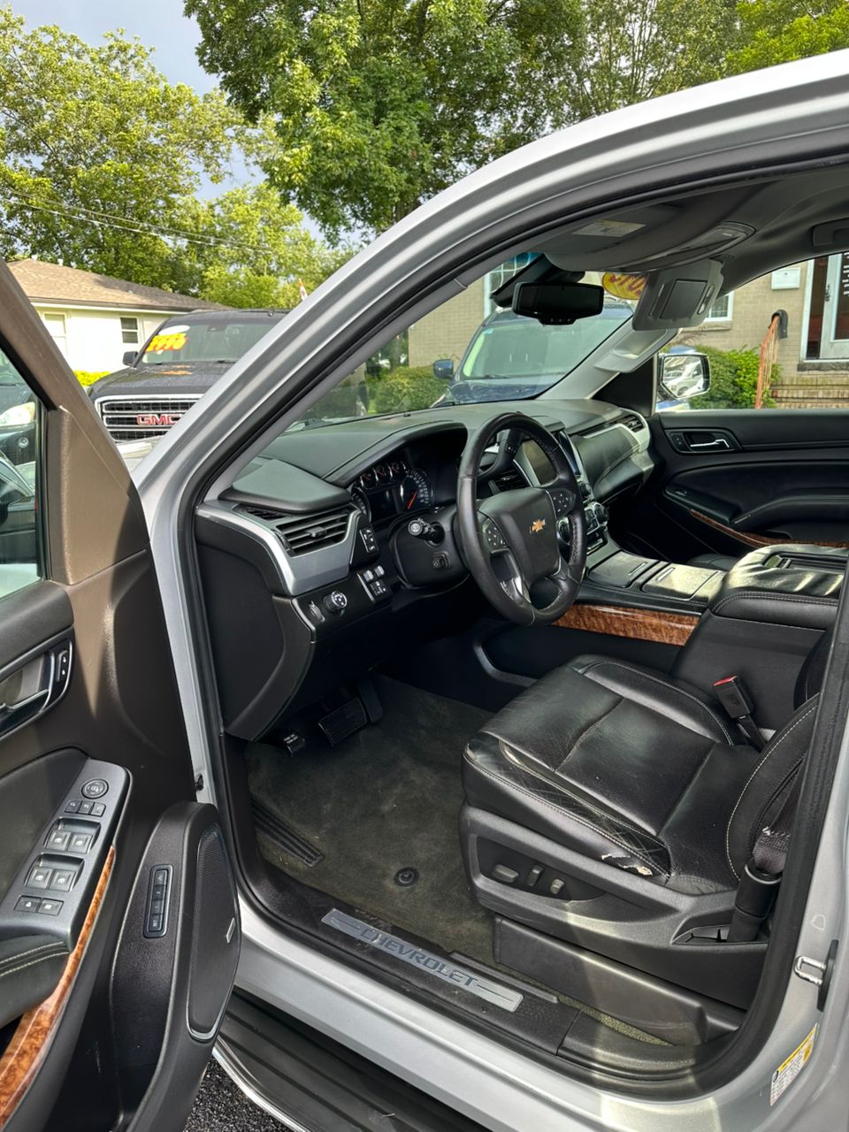 
								Chevrolet Tahoe LTZ Sport 2015 full									