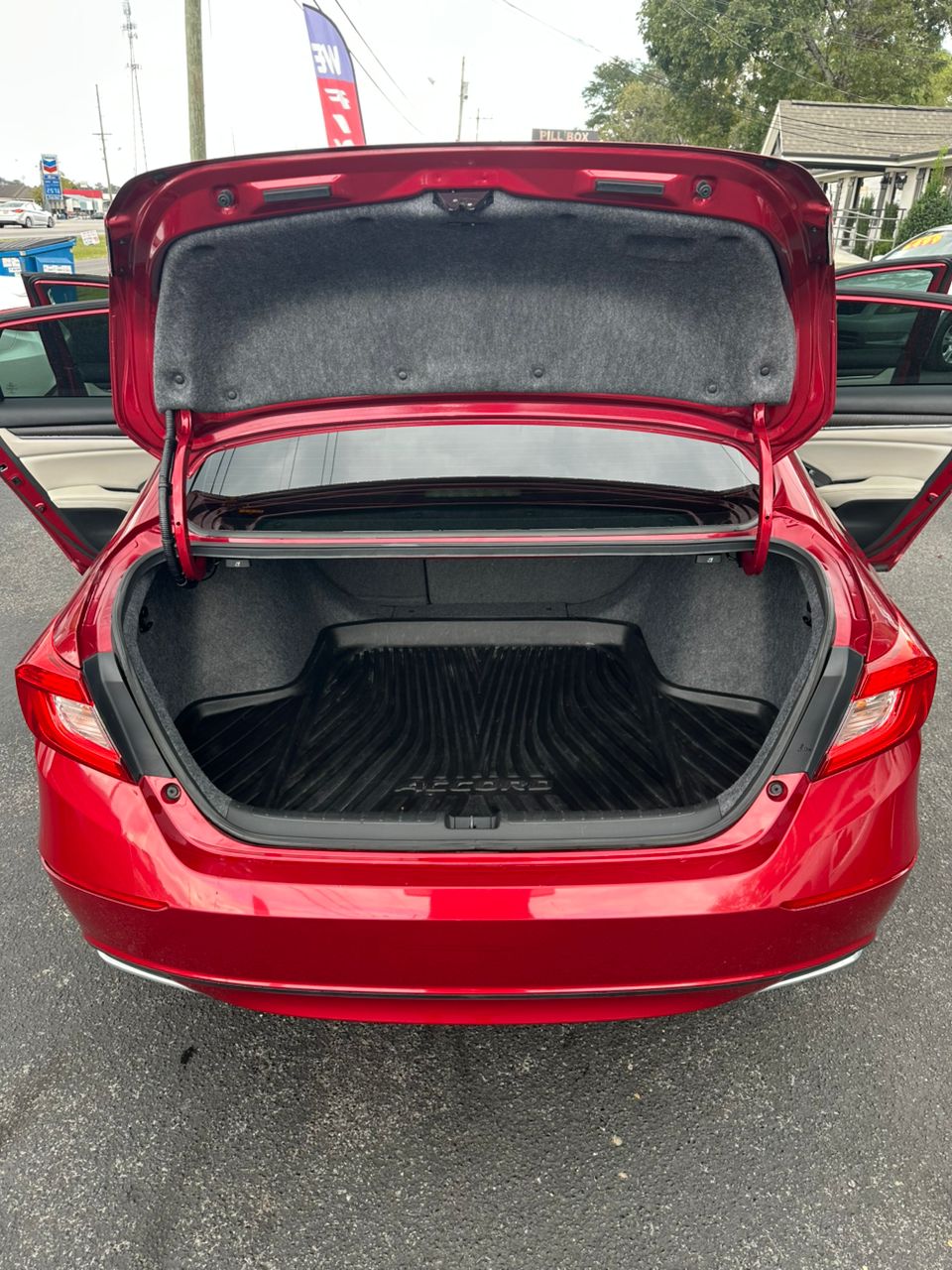 
								Honda Accord Sedan EX Red 2018 full									