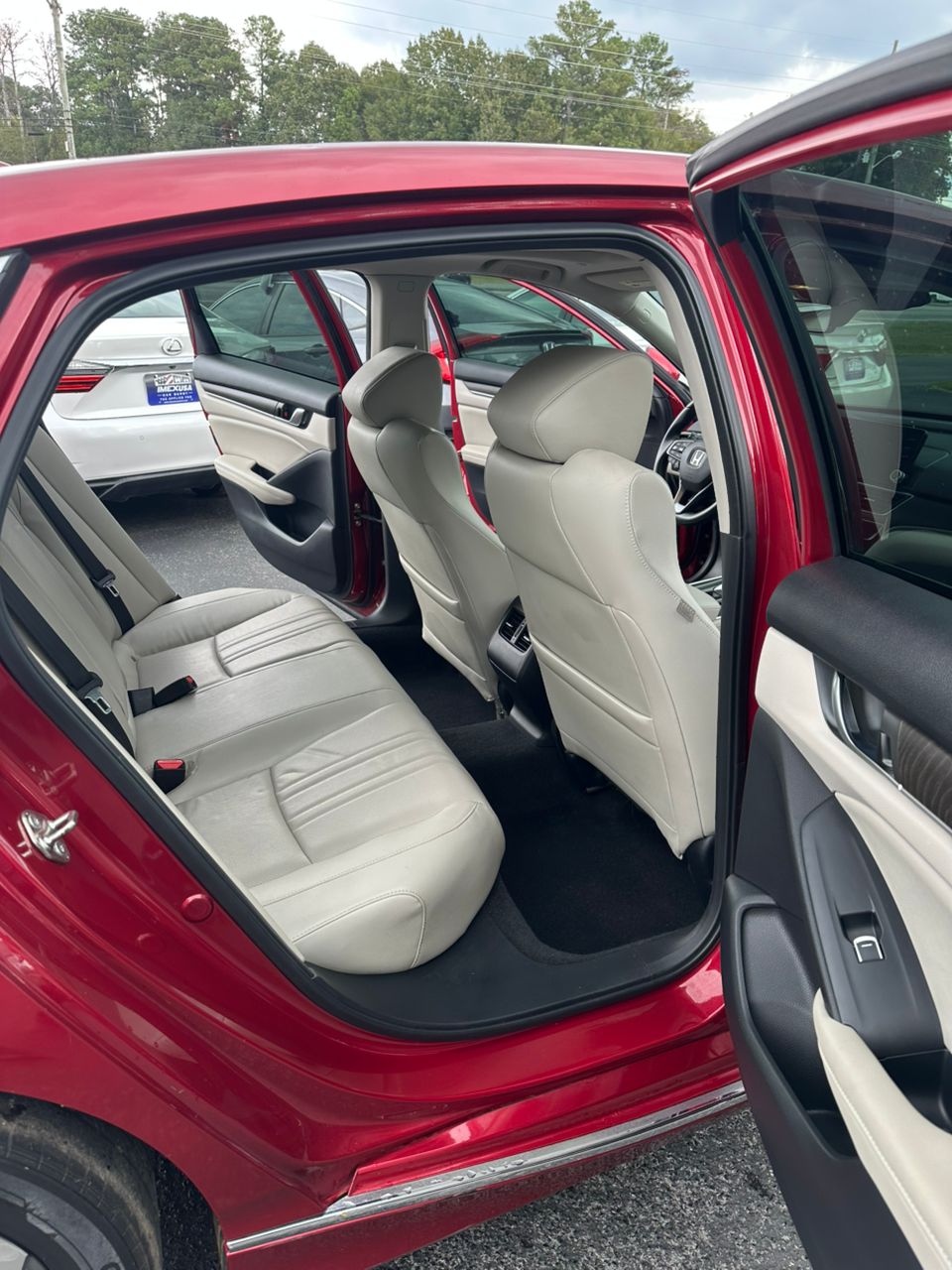 
								Honda Accord Sedan EX Red 2018 full									