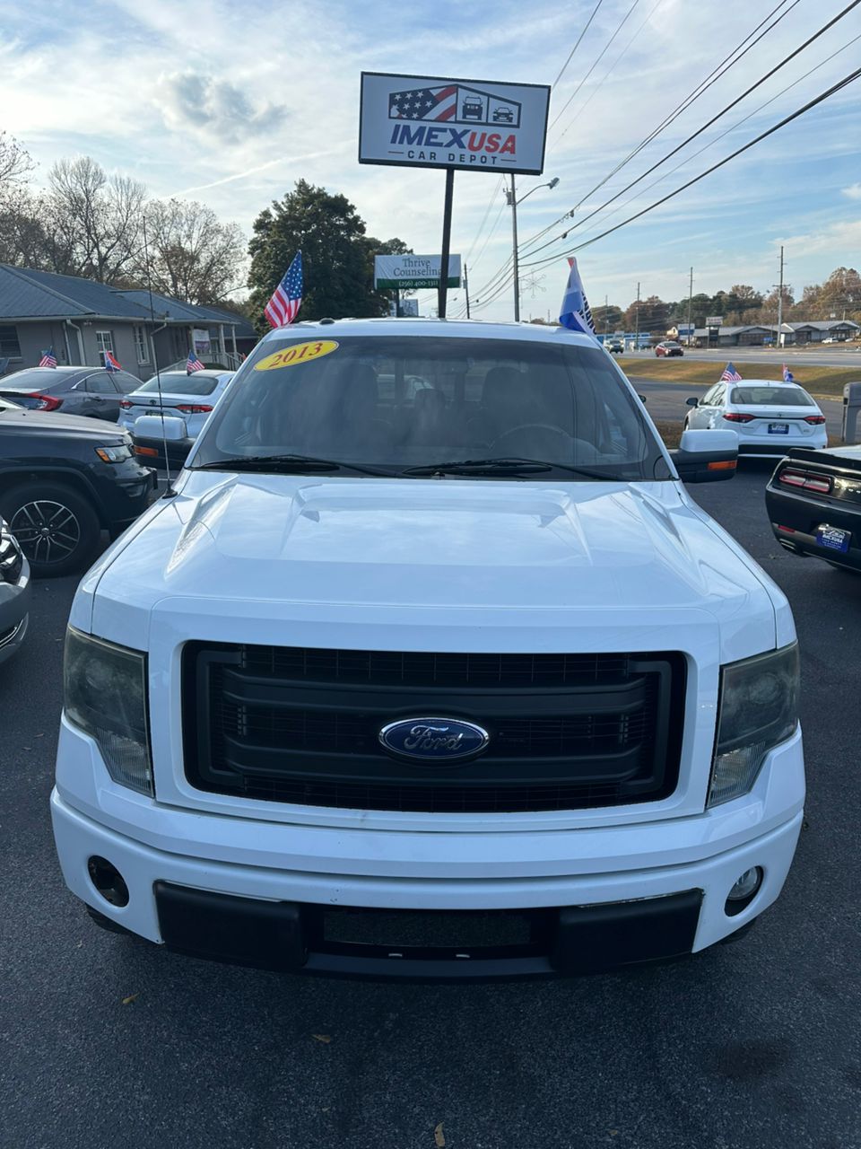 
								Ford F150 SuperCrew Cab FX4 2013 White full									