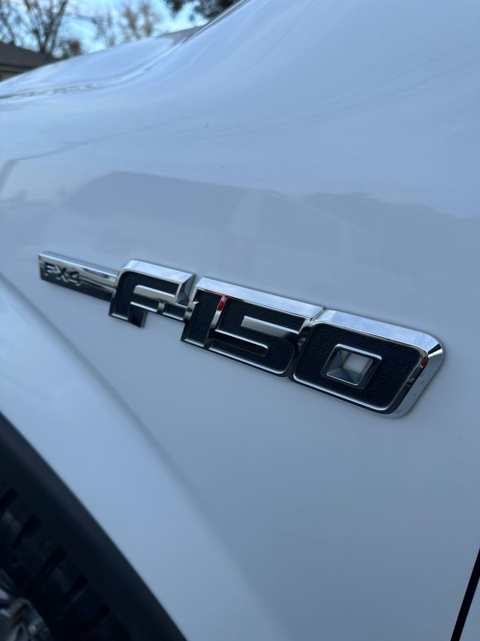 
								Ford F150 SuperCrew Cab FX4 2013 White full									