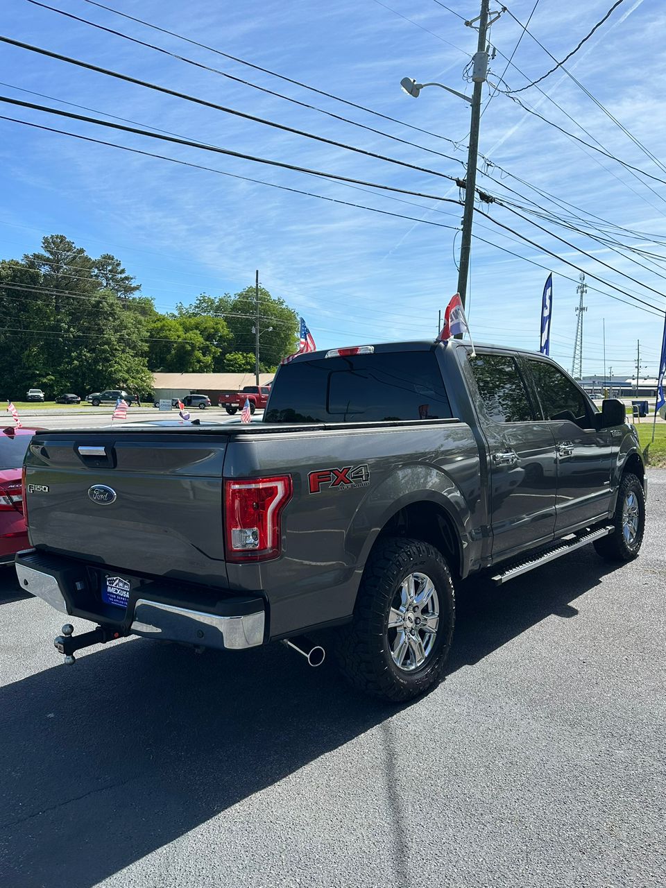 
								Ford F150 SuperCrew Cab XLT Pickup  Gray 2015 full									