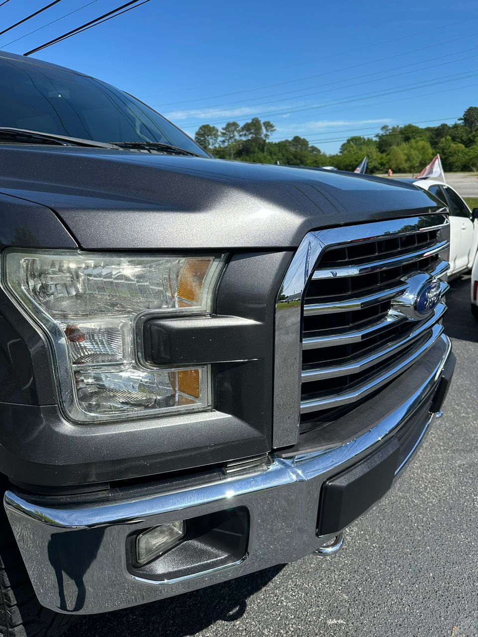 
								Ford F150 SuperCrew Cab XLT Pickup  Gray 2015 full									