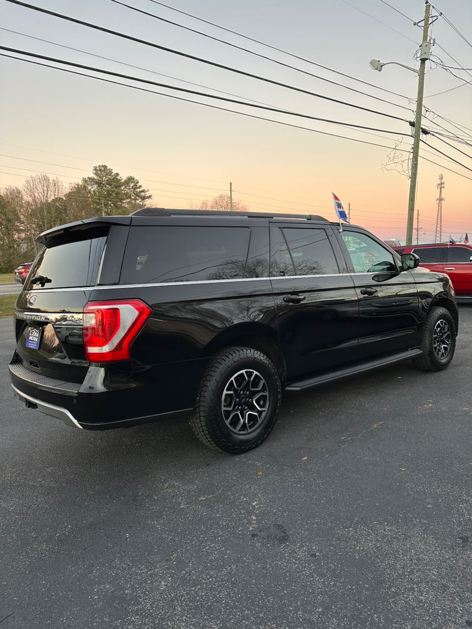 
								Ford Expedition Max XLT Sport full									