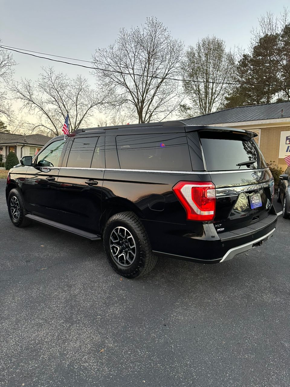 
								Ford Expedition Max XLT Sport full									