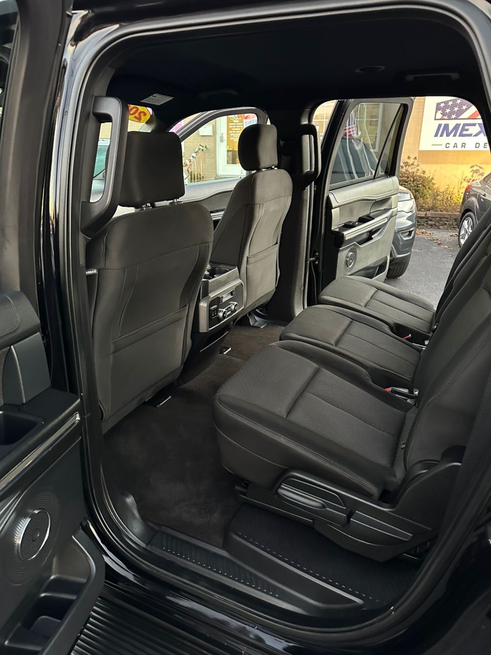 
								Ford Expedition Max XLT Sport full									