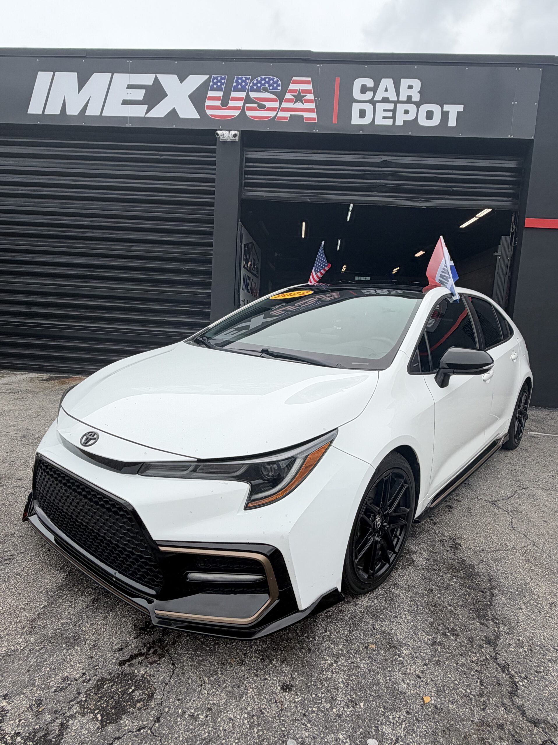 
								Toyota Corolla SE Apex Edition full									