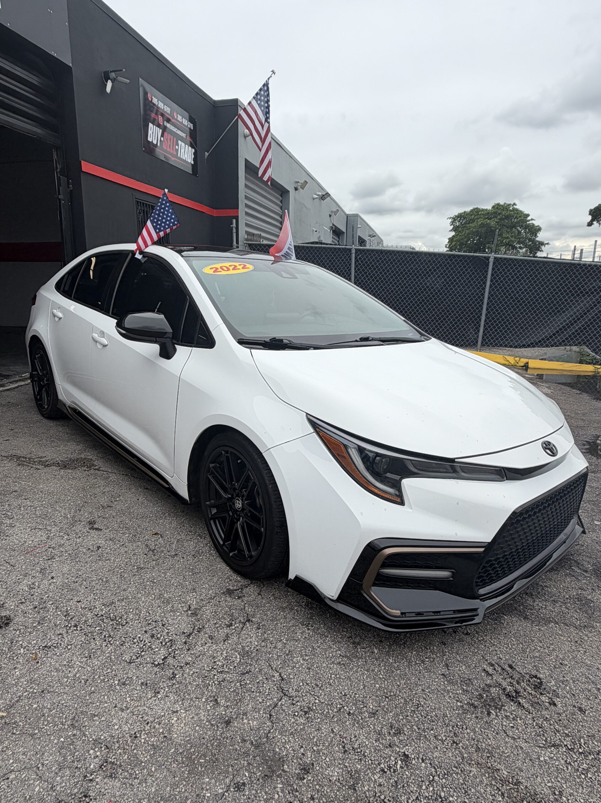 
								Toyota Corolla SE Apex Edition full									