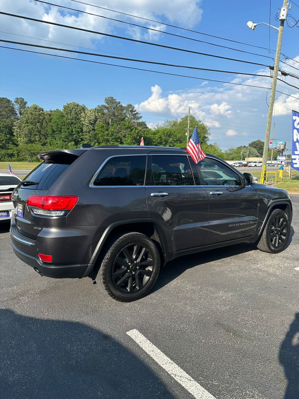 
								Jeep Grand Cherokee Limite 2017 Gray full									