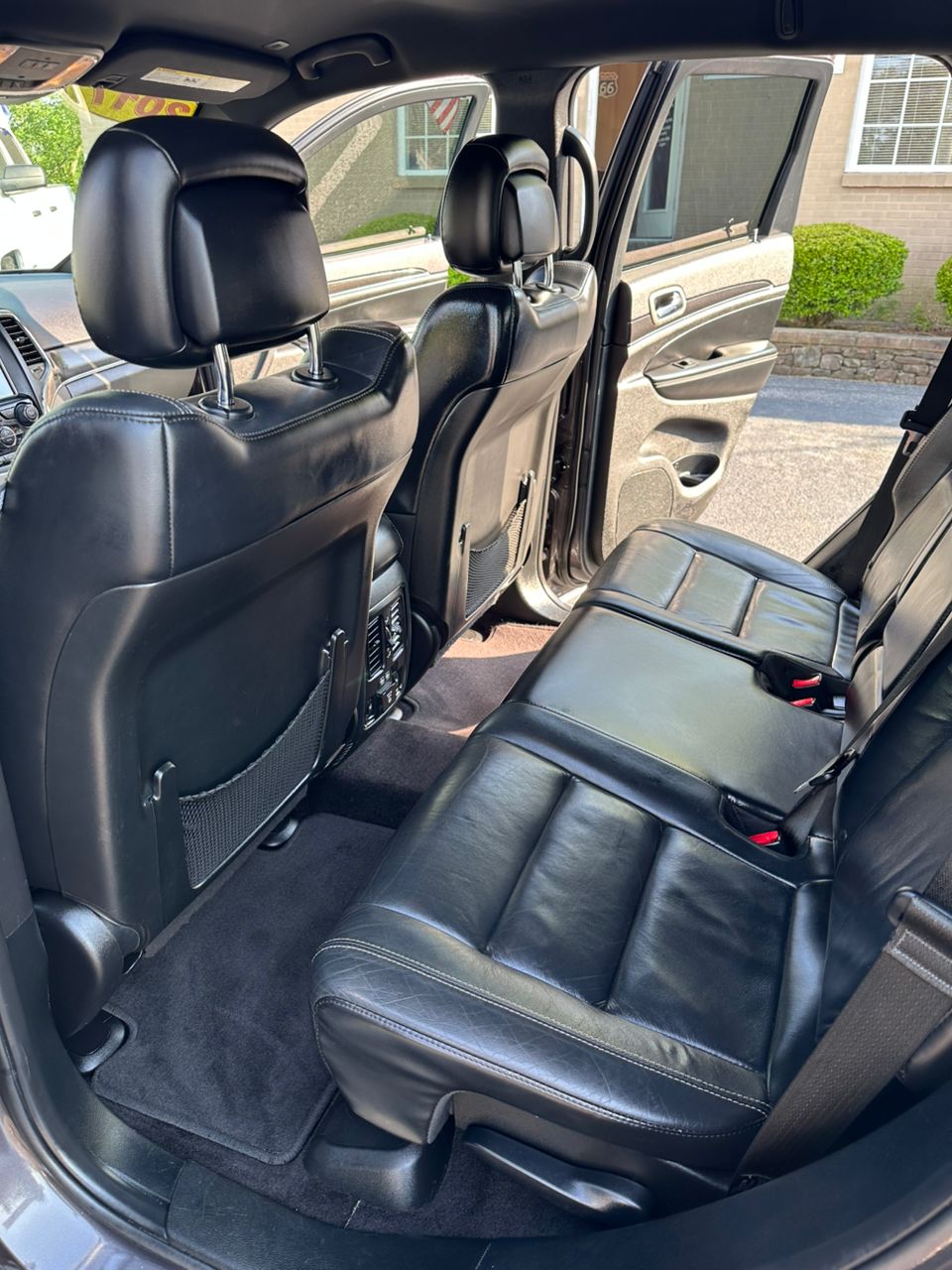 
								Jeep Grand Cherokee Limite 2017 Gray full									