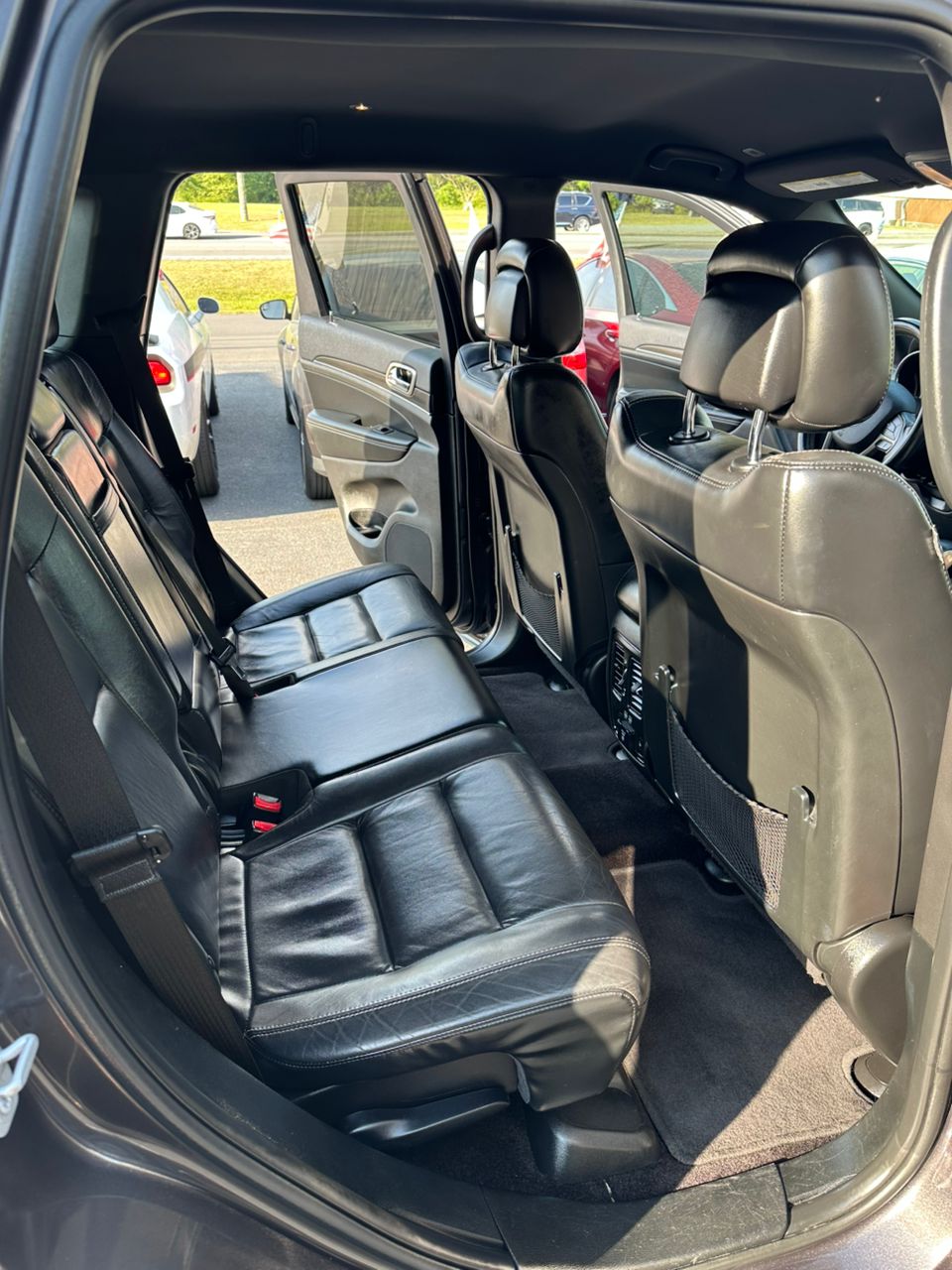 
								Jeep Grand Cherokee Limite 2017 Gray full									
