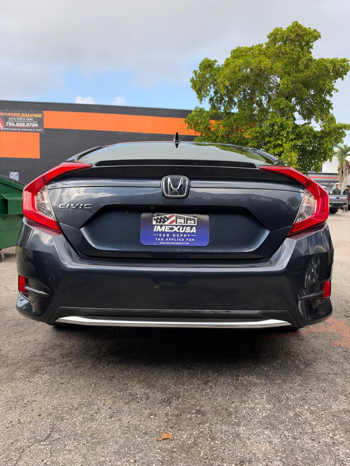 
								Honda Civic EX-L Gray 2019 full									