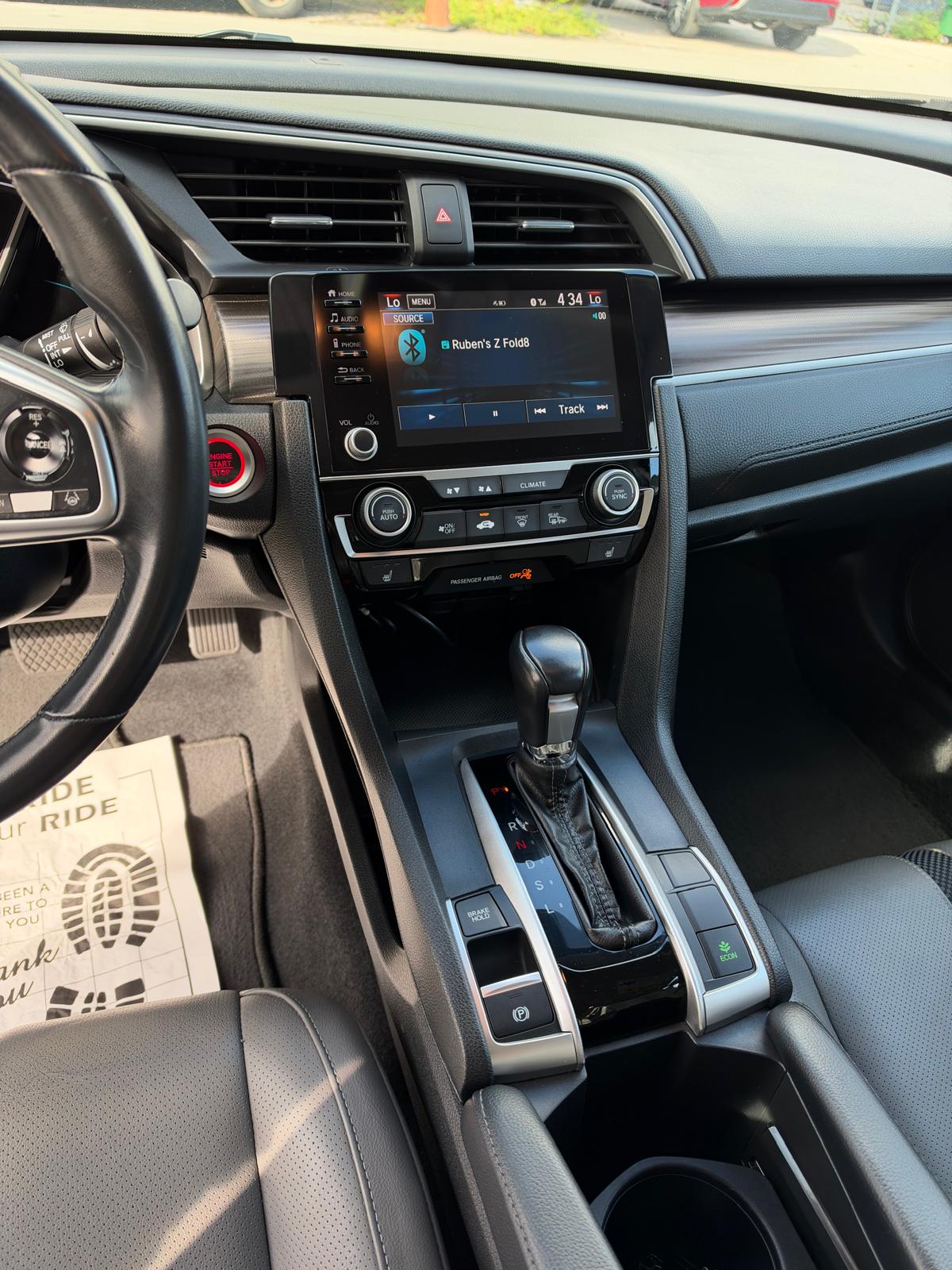
								Honda Civic EX-L Gray 2019 full									