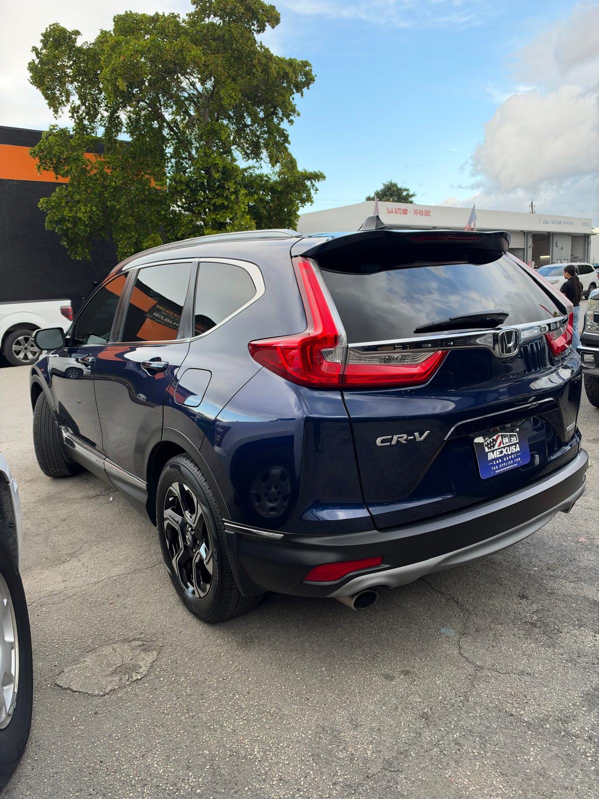 
								Honda CR-V Touring Sport 2017 Blue full									