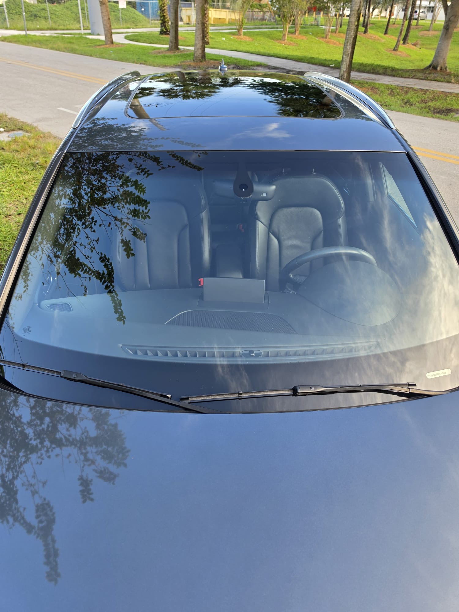 
								Audi Q3 Premium Plus 2018 Silver full									