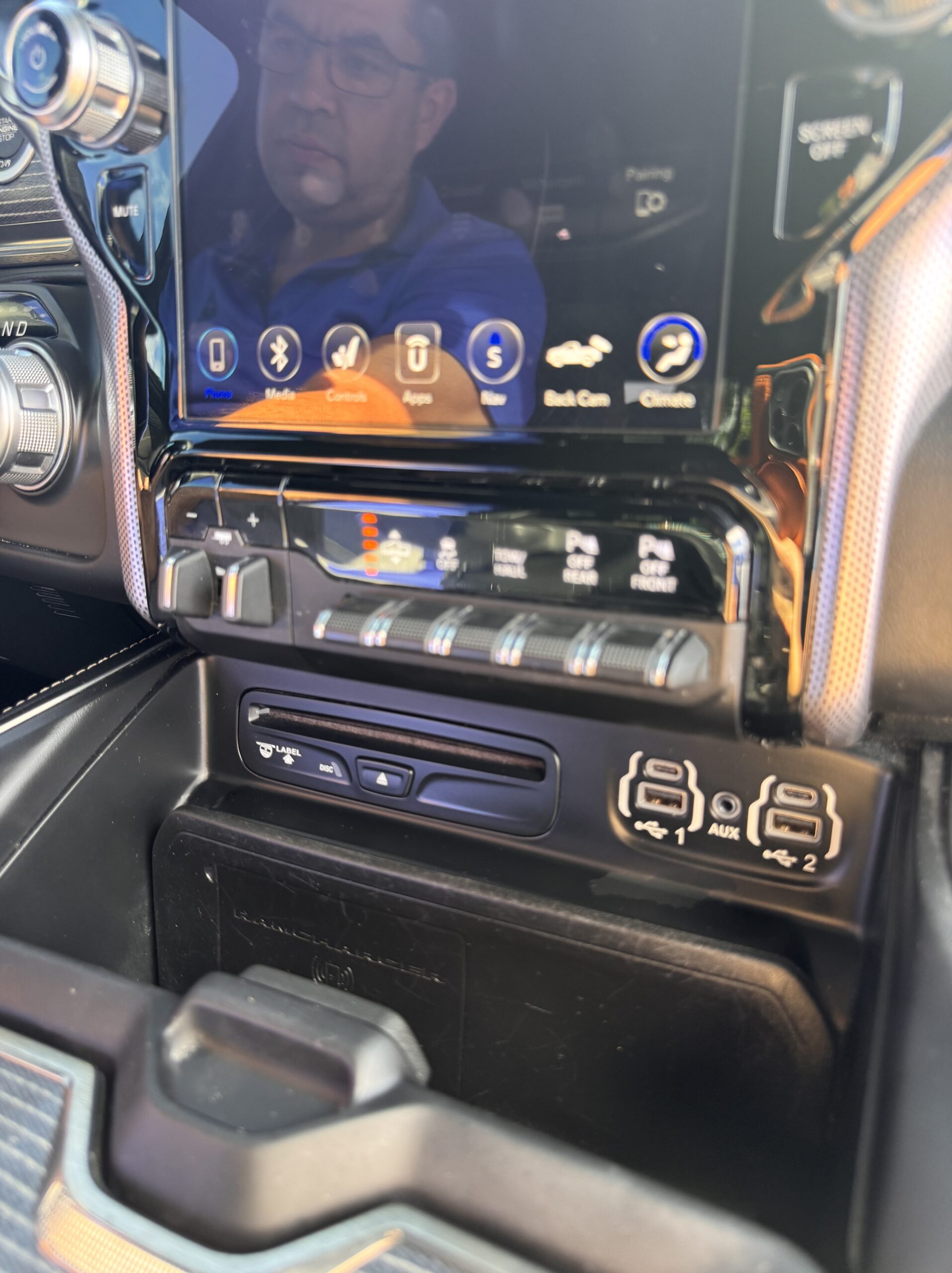 
								Ram 1500 Crew Cab Limited Pick-up V8 2019 full									