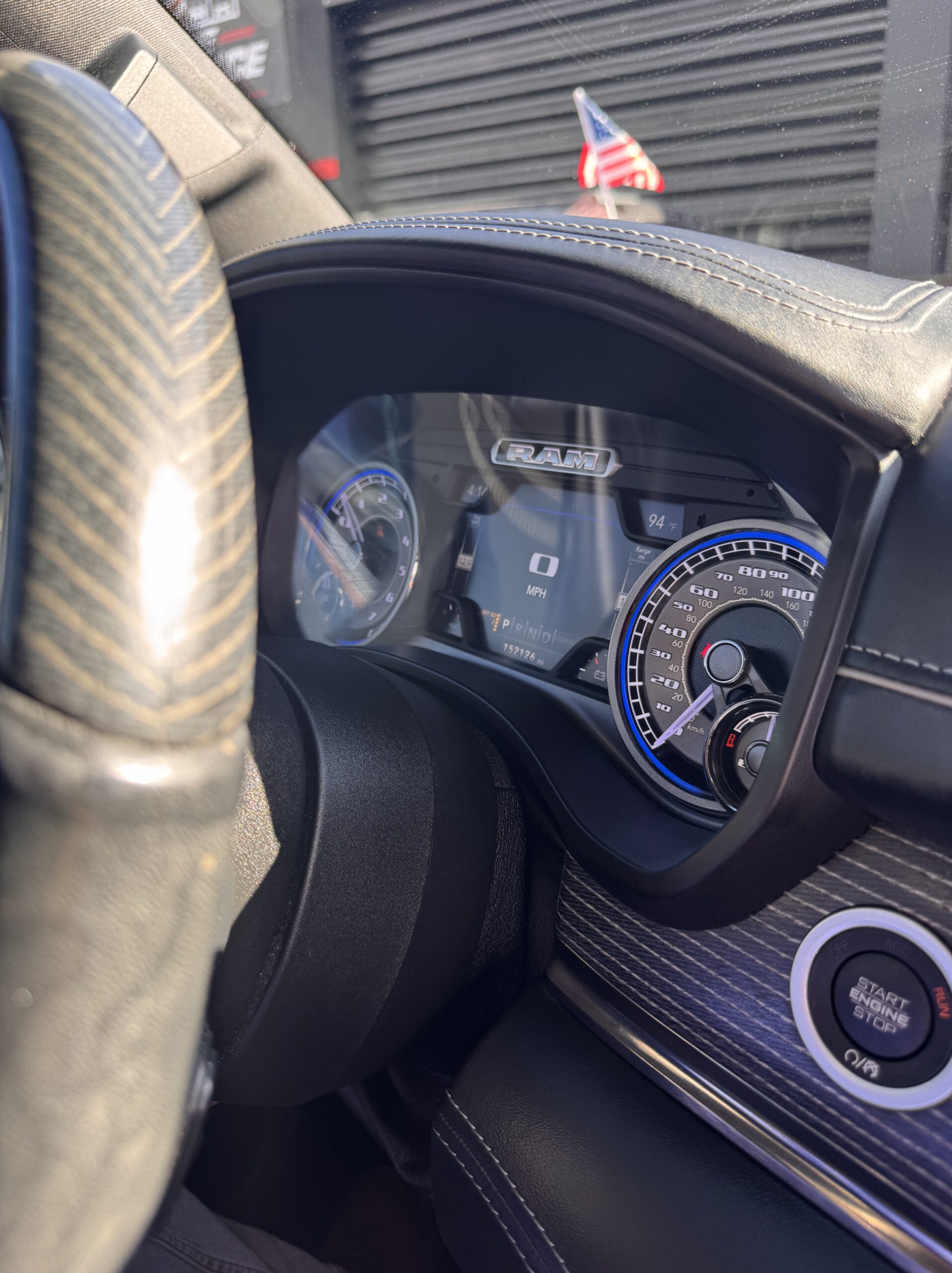 
								Ram 1500 Crew Cab Limited Pick-up V8 2019 full									