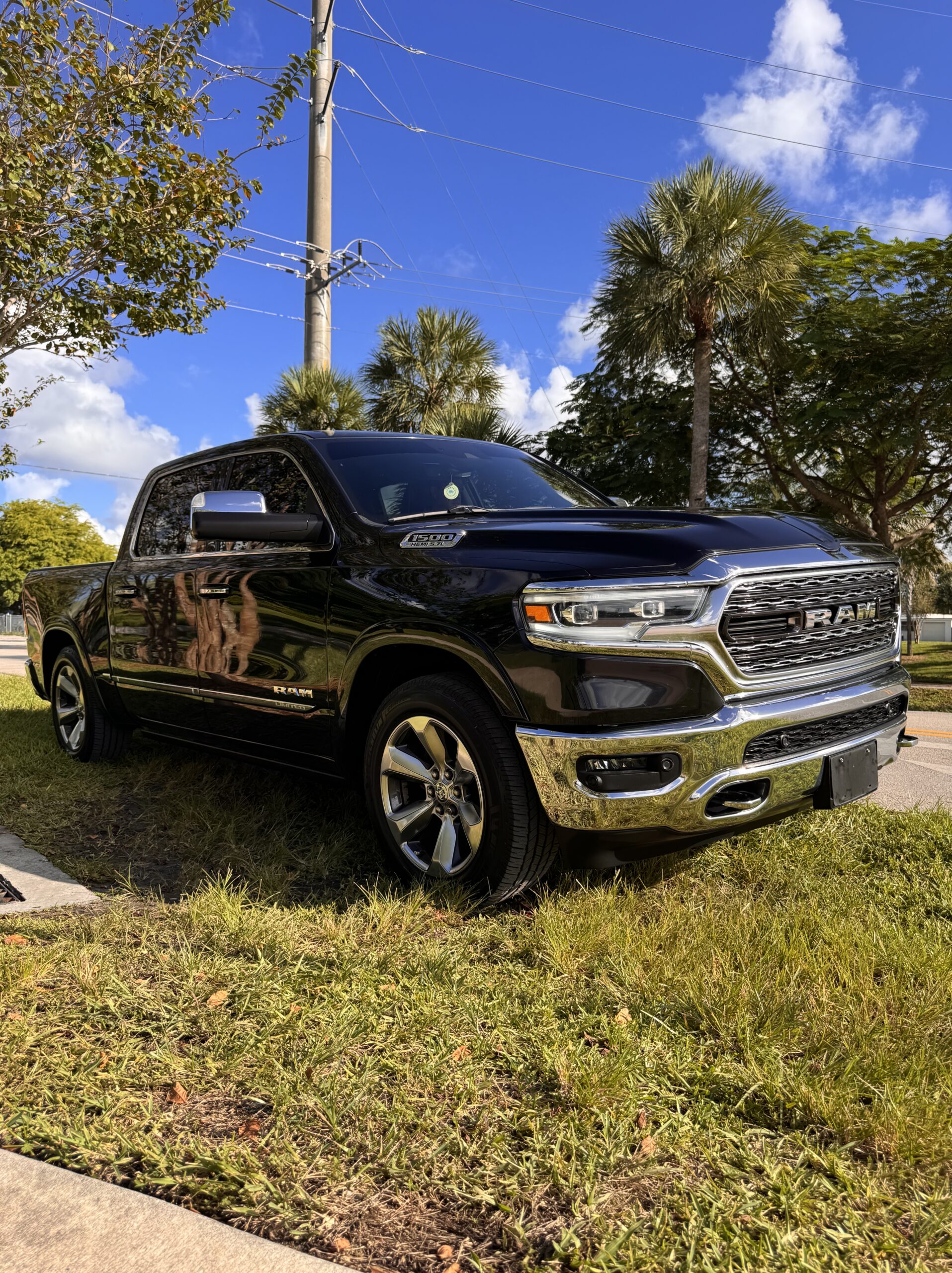 
								Ram 1500 Crew Cab Limited Pick-up V8 2019 full									