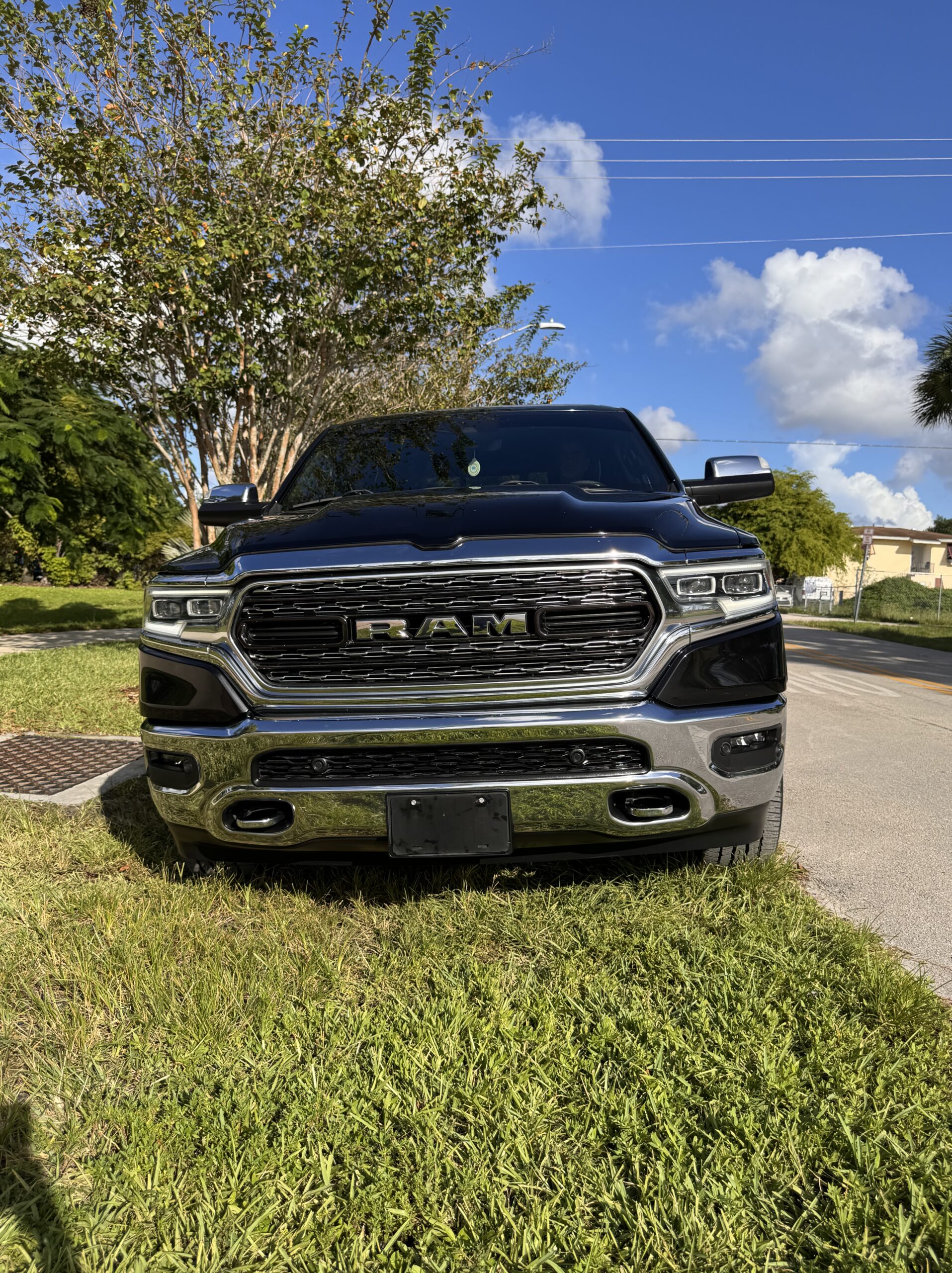 
								Ram 1500 Crew Cab Limited Pick-up V8 2019 full									