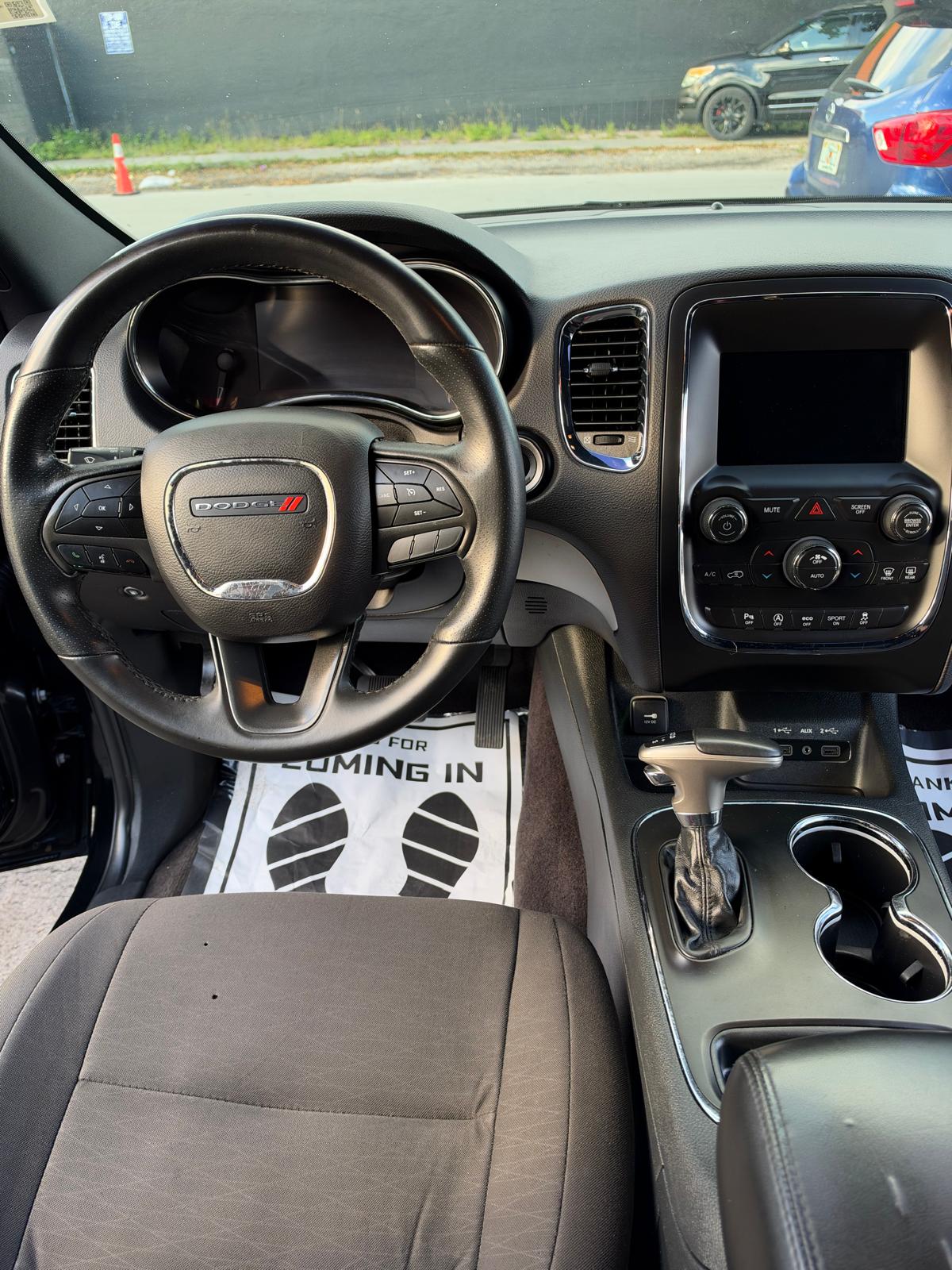
								Dodge Durango SXT 2018 Black full									